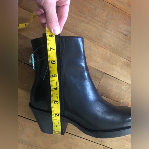 NWT Simons leather ankle boots with square toe- size 36 - Picture 7 of 8